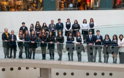 Estudiantes de enseñanza media de nuestro colegio exhiben sus obras en Stgo Foto 2026